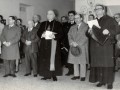 Don Enzo Carli insieme al sindaco Tatini e al vescovo mons. Mario Ismaele Castellano