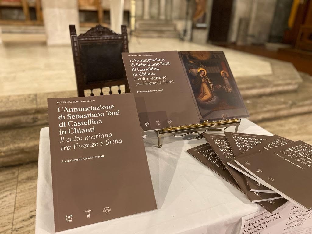 Il volume sull’Annunciazione di Sebastiano Tani presentato durante l’incontro. Annunciazione di Sebastiano Tani, Castellina 2023.