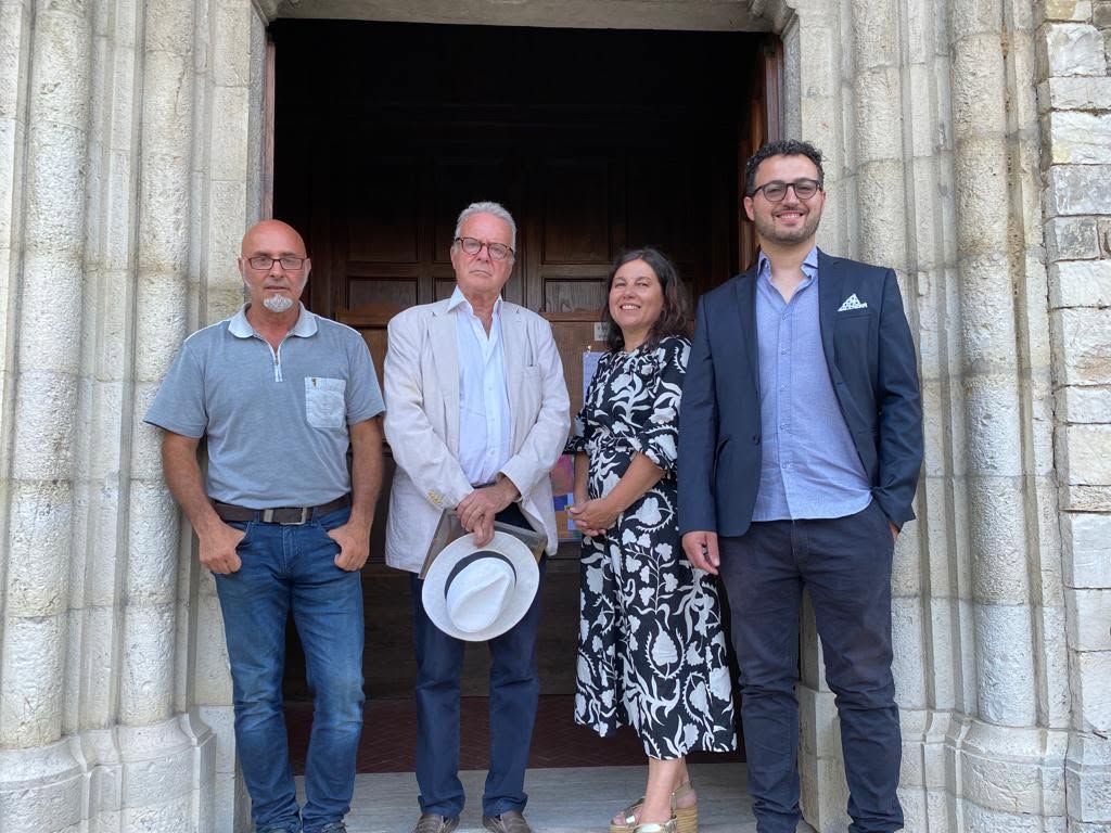 Una fotografia di gruppo a ricordo dell’incontro. Annunciazione di Sebastiano Tani, Castellina 2023.