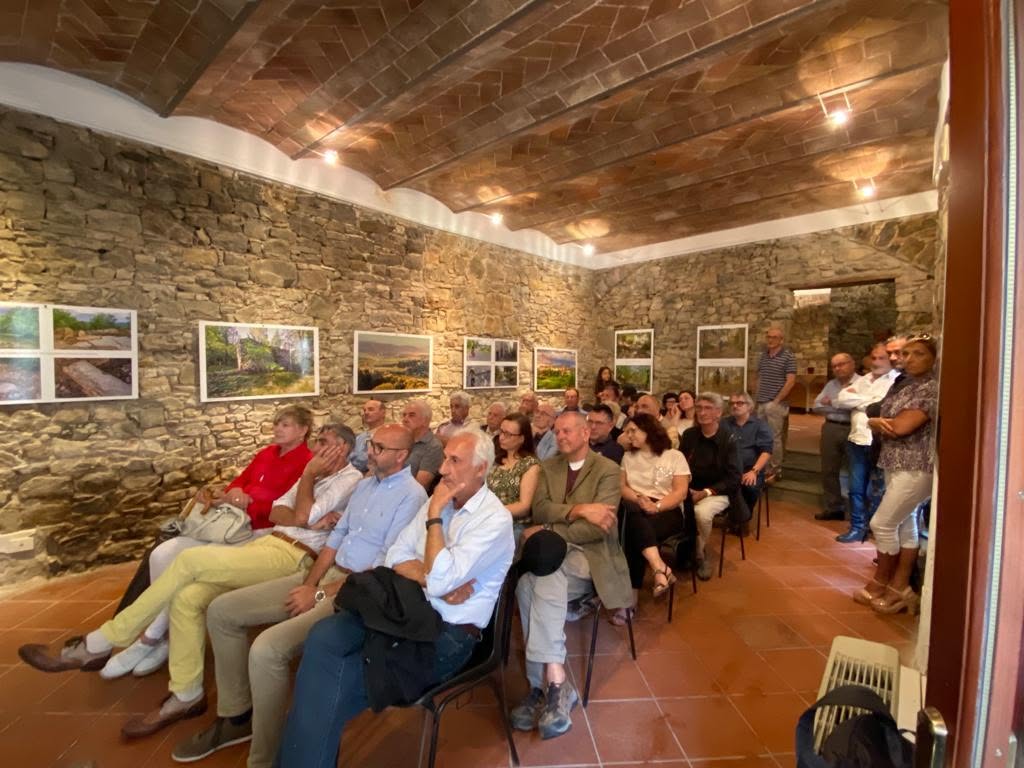 Il pubblico negli ambienti di Via delle Volte. Il Chianti di Michelangelo, Castellina 2023.